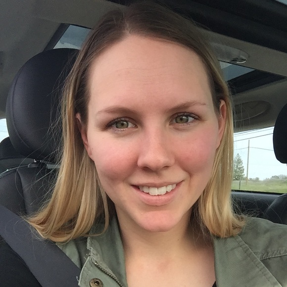 Meet your Posher, Becky - Picture 1 of 8